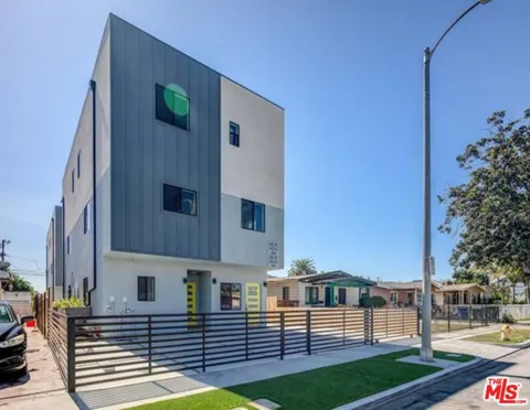 624 W 83rd Street #626 1/4