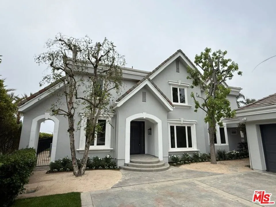 16802 Calle De Sarah Los Angeles, CA 90272