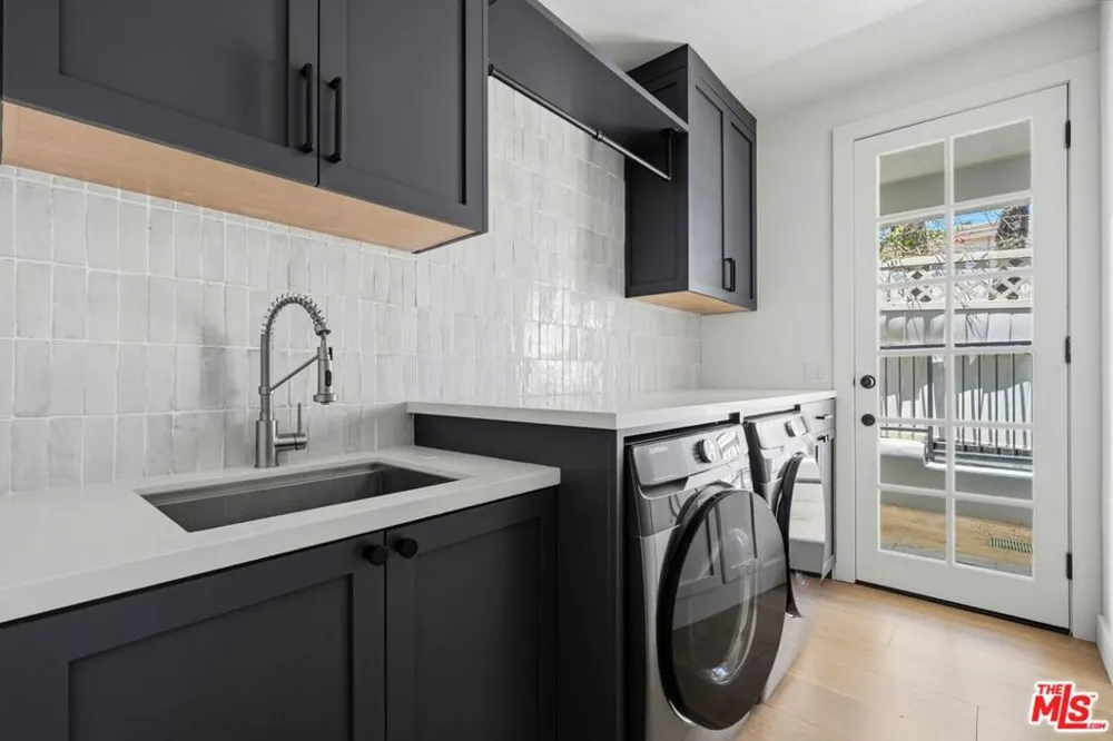 16802 Calle De Sarah Los Angeles, CA 90272