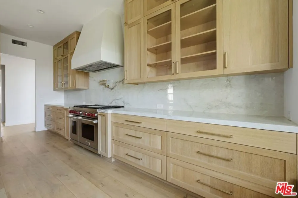 16802 Calle De Sarah Los Angeles, CA 90272