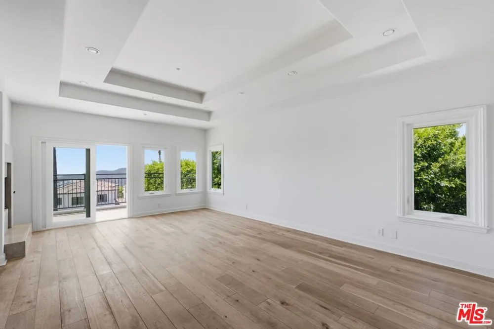 16802 Calle De Sarah Los Angeles, CA 90272