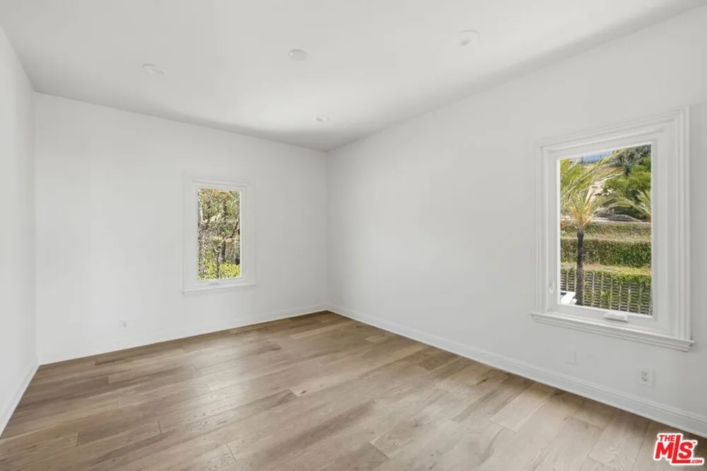 16802 Calle De Sarah Los Angeles, CA 90272