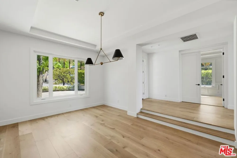 16802 Calle De Sarah Los Angeles, CA 90272