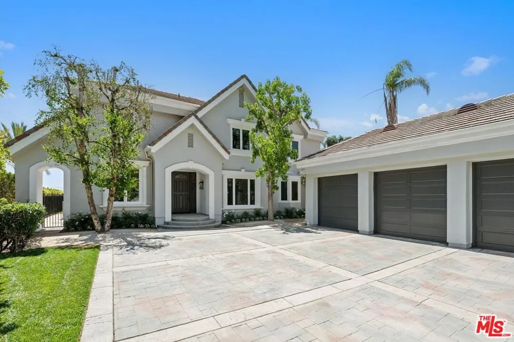 16802 Calle De Sarah Los Angeles, CA 90272