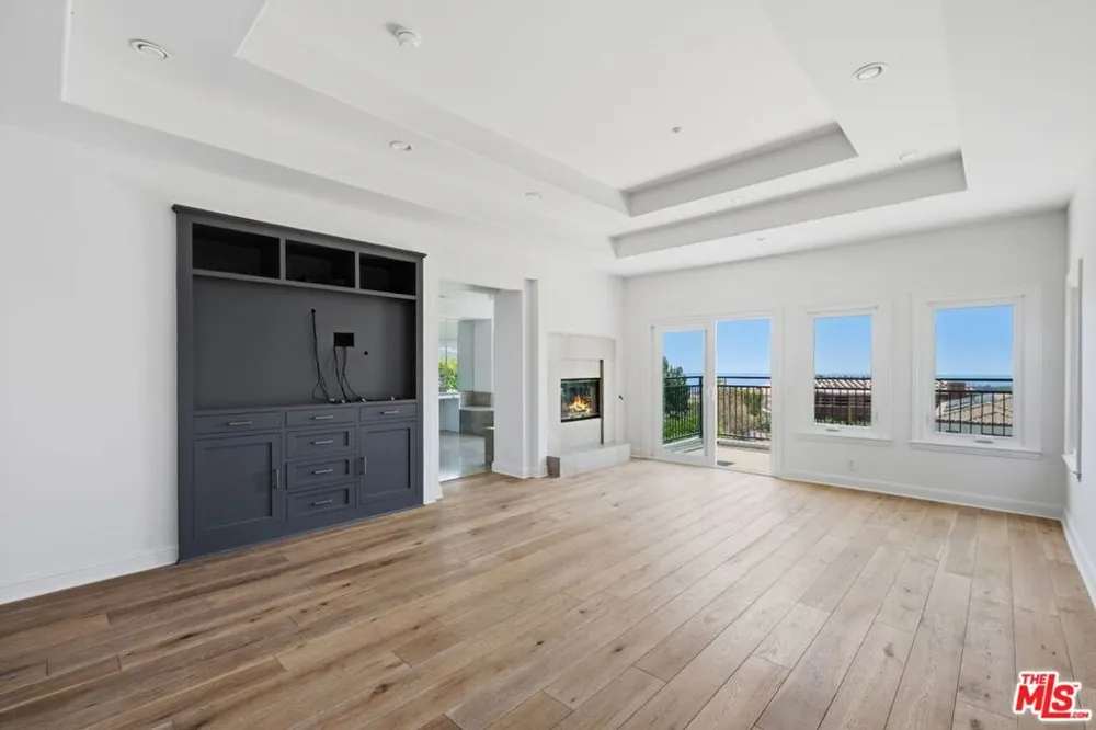 16802 Calle De Sarah Los Angeles, CA 90272