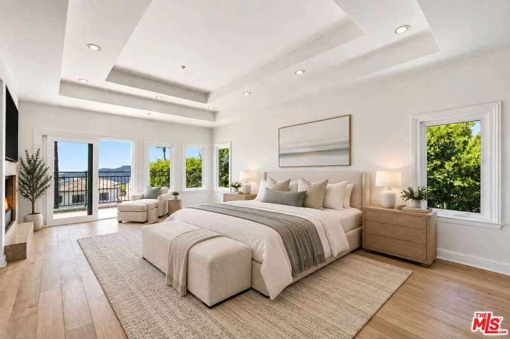 16802 Calle De Sarah Los Angeles, CA 90272