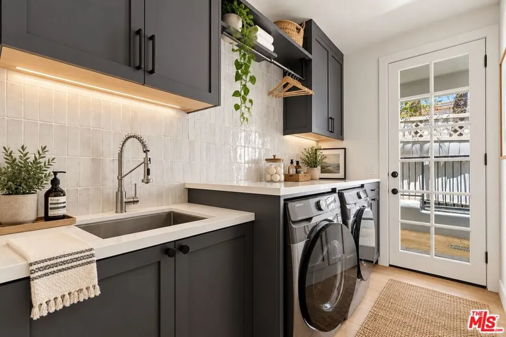 16802 Calle De Sarah Los Angeles, CA 90272