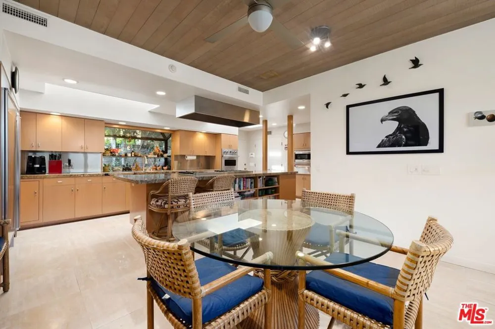 715 Beverly Drive Beverly Hills, CA 90210