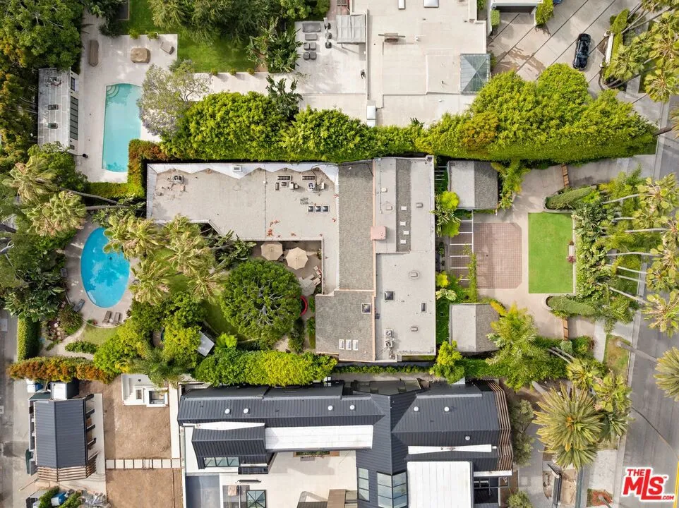715 Beverly Drive Beverly Hills, CA 90210