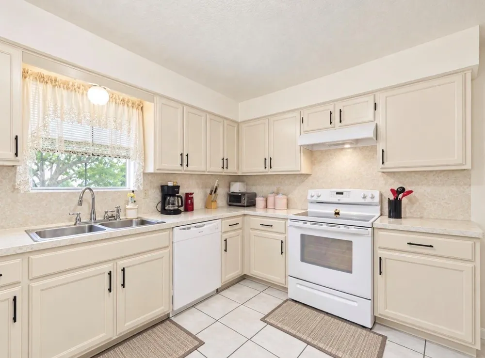 7711 Avenue M Santa Fe, TX 77510
