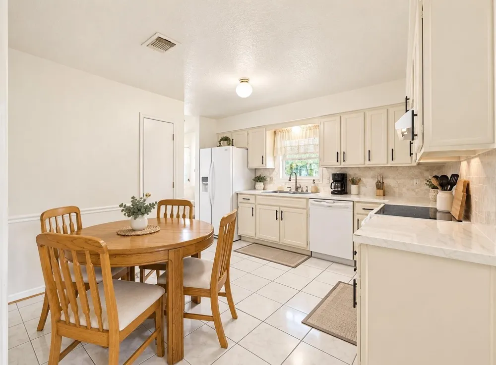 7711 Avenue M Santa Fe, TX 77510