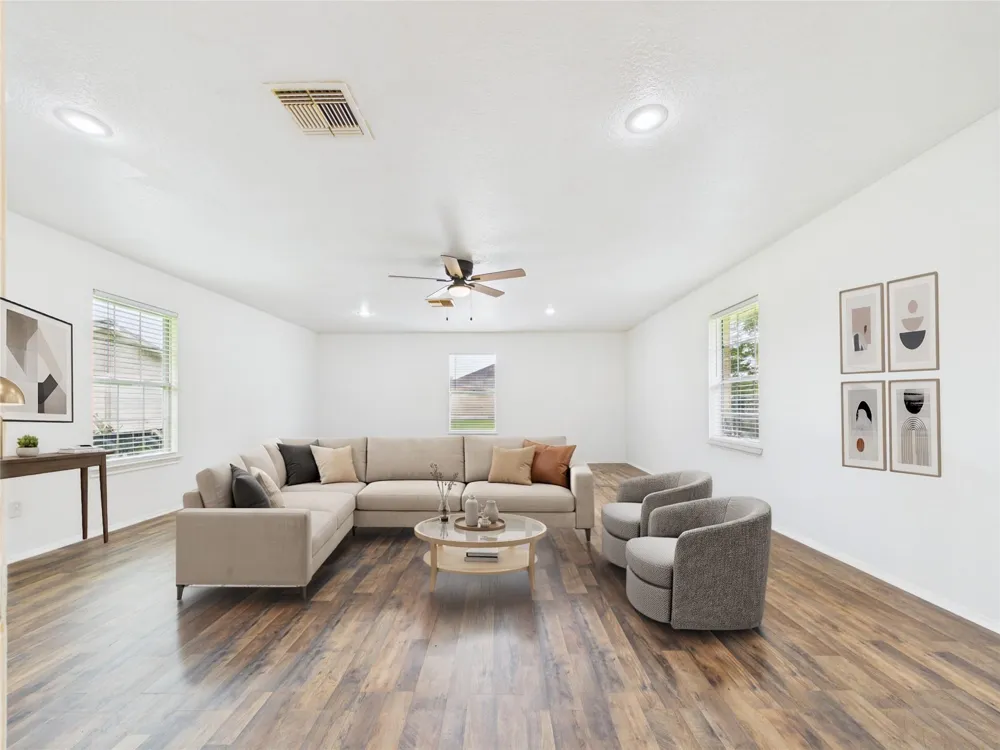 7711 Avenue M Santa Fe, TX 77510