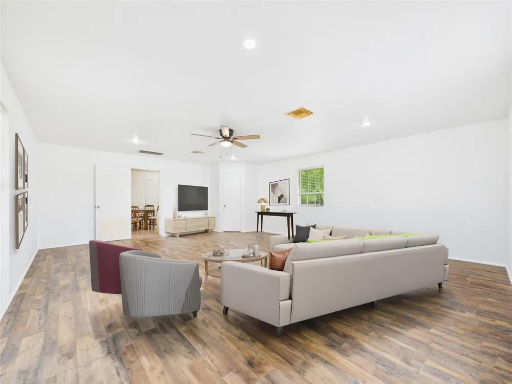 7711 Avenue M Santa Fe, TX 77510