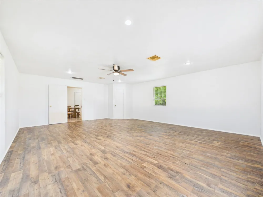 7711 Avenue M Santa Fe, TX 77510