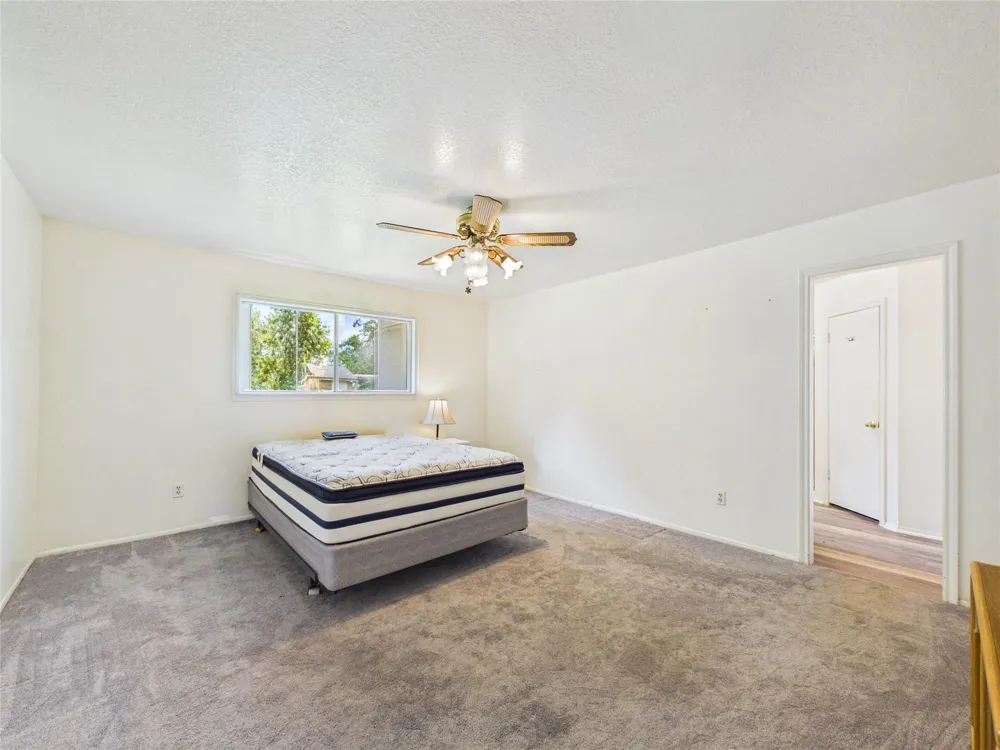 7711 Avenue M Santa Fe, TX 77510