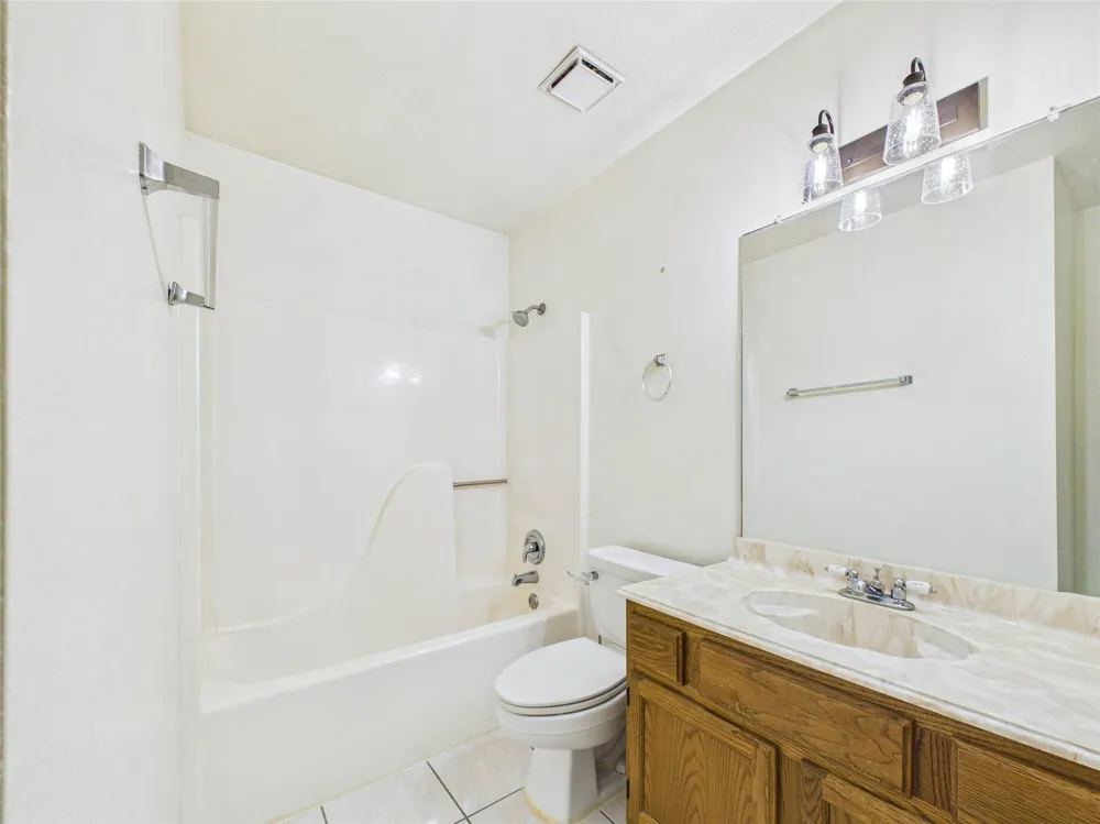 7711 Avenue M Santa Fe, TX 77510