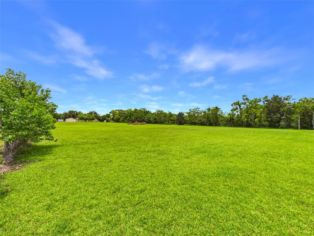 7711 Avenue M Santa Fe, TX 77510