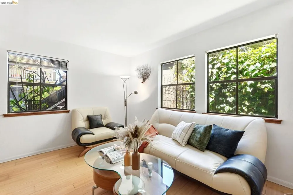 2915 Benvenue Ave #C Berkeley, CA 94705