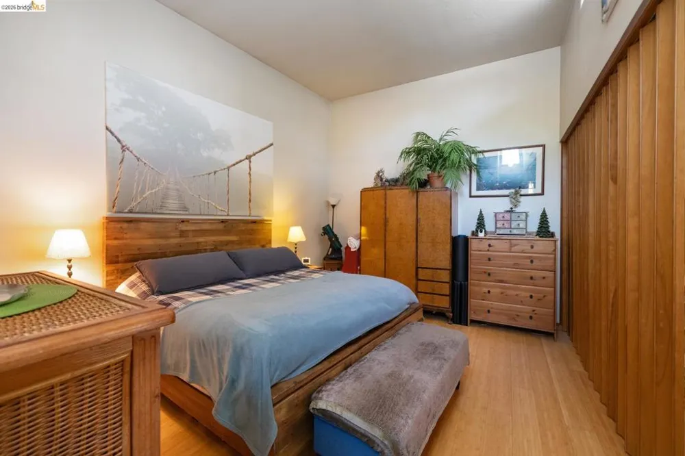 2915 Benvenue Ave #C Berkeley, CA 94705