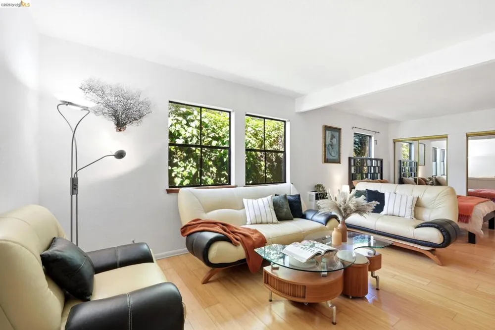 2915 Benvenue Ave #C Berkeley, CA 94705