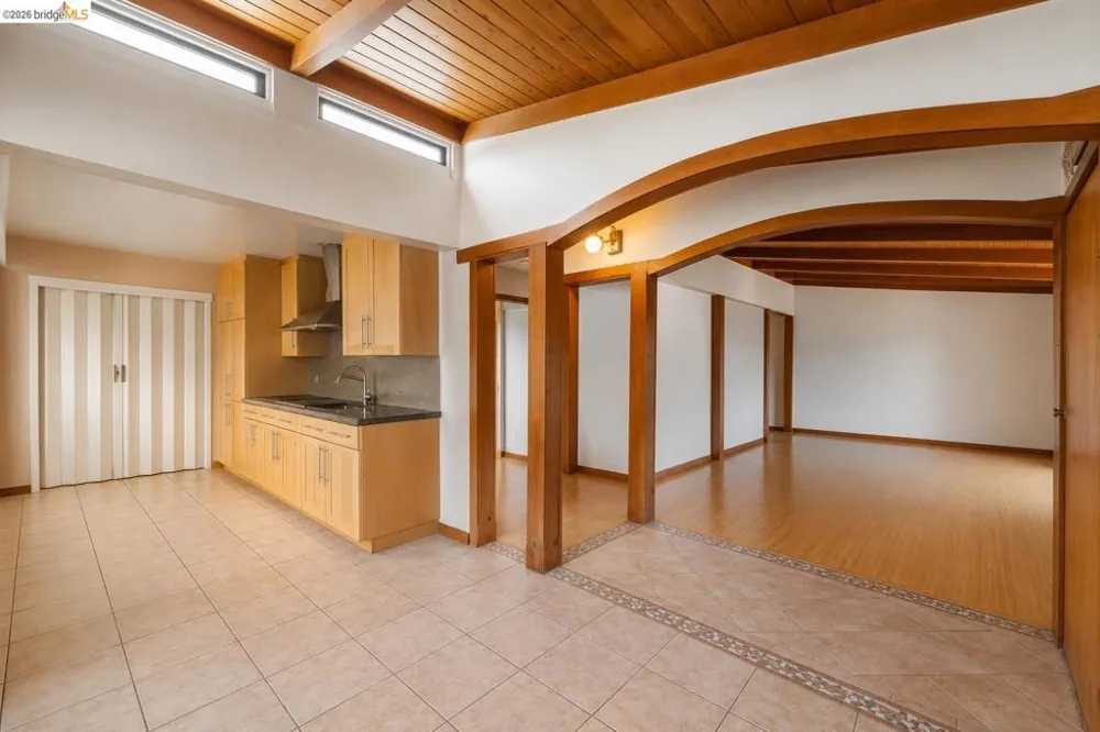 2915 Benvenue Ave #C Berkeley, CA 94705