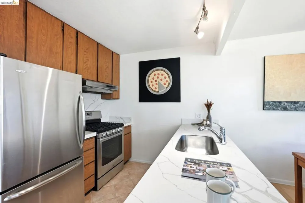 2915 Benvenue Ave #C Berkeley, CA 94705