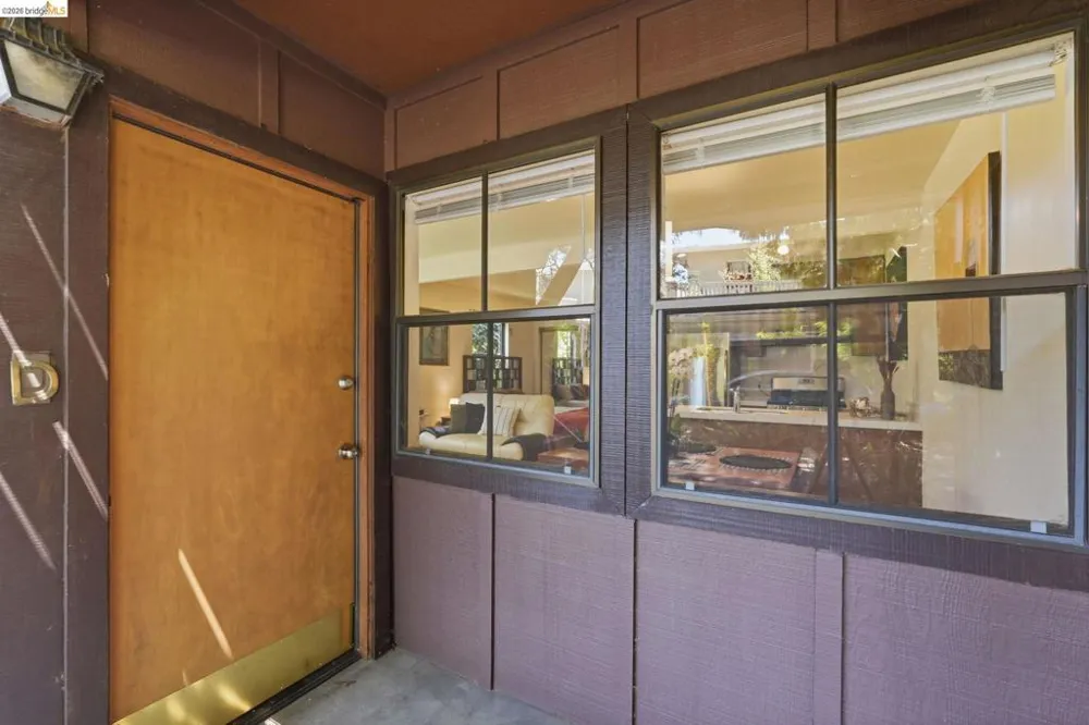 2915 Benvenue Ave #C Berkeley, CA 94705