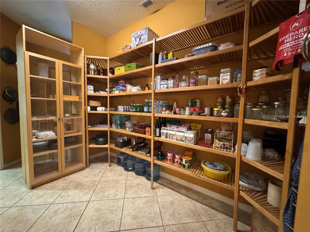 779 E CHAPMAN ROAD Oviedo, FL 32765