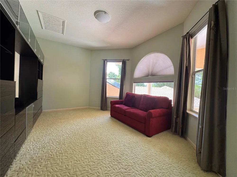 779 E CHAPMAN ROAD Oviedo, FL 32765