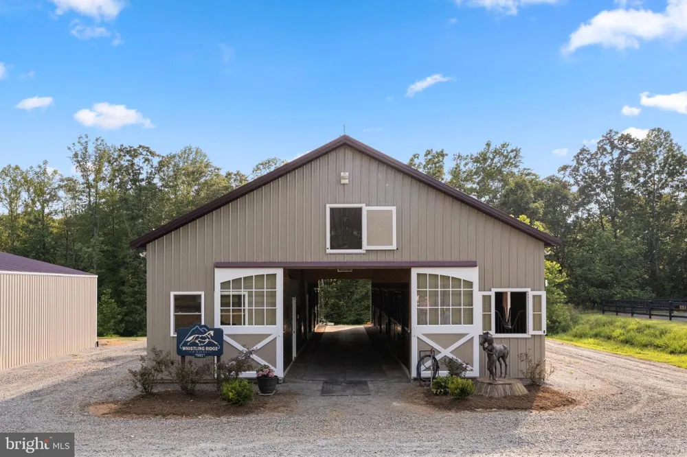 2236 CRAIGS STORE Afton, VA 22920
