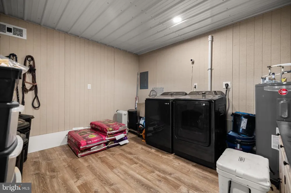 2236 CRAIGS STORE Afton, VA 22920