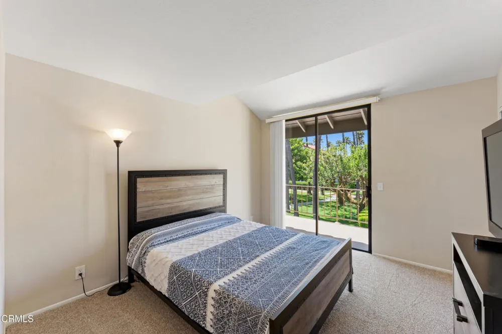 2167 Martinique Lane Oxnard, CA 93035
