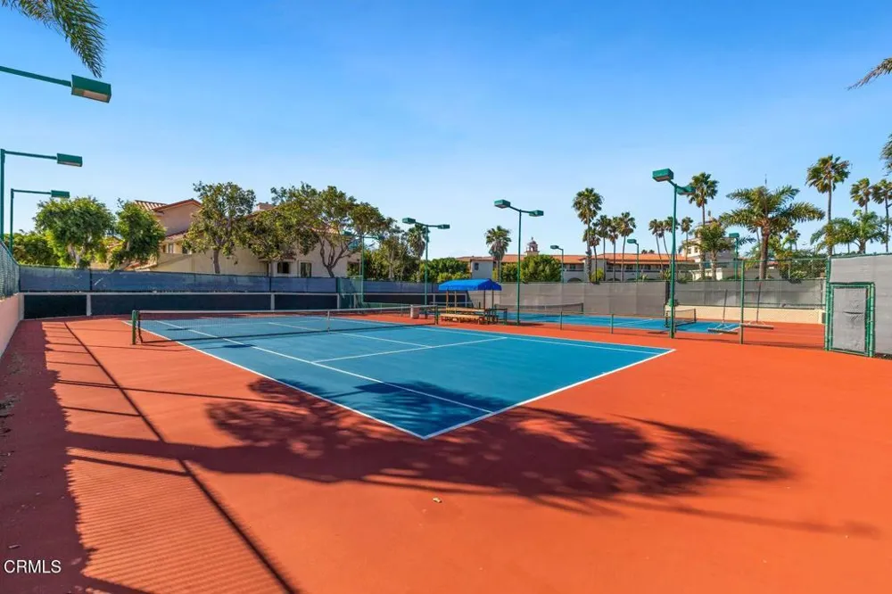 2167 Martinique Lane Oxnard, CA 93035