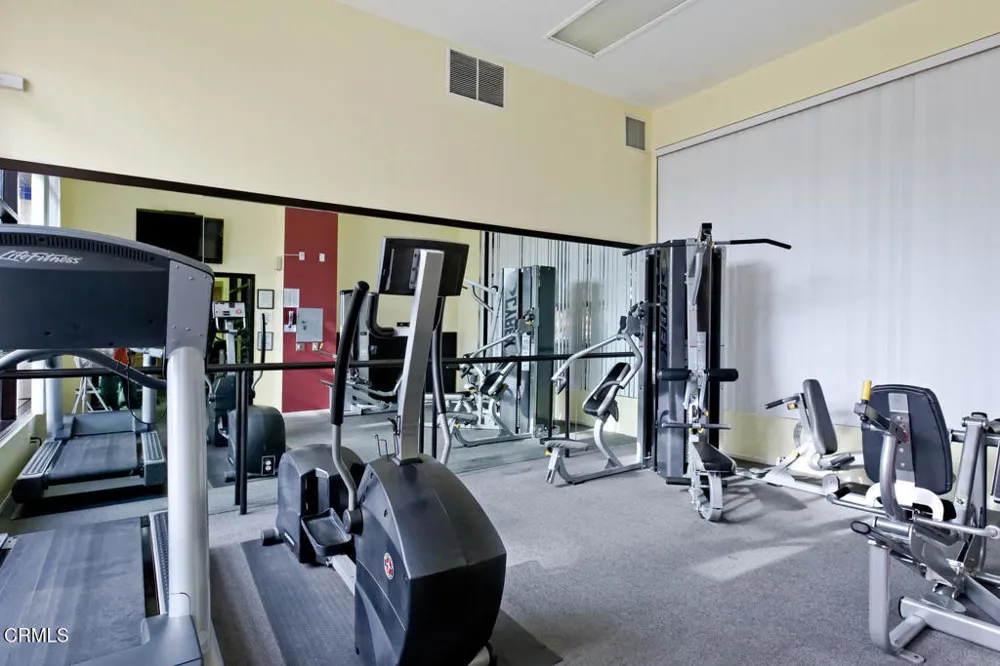 2167 Martinique Lane Oxnard, CA 93035