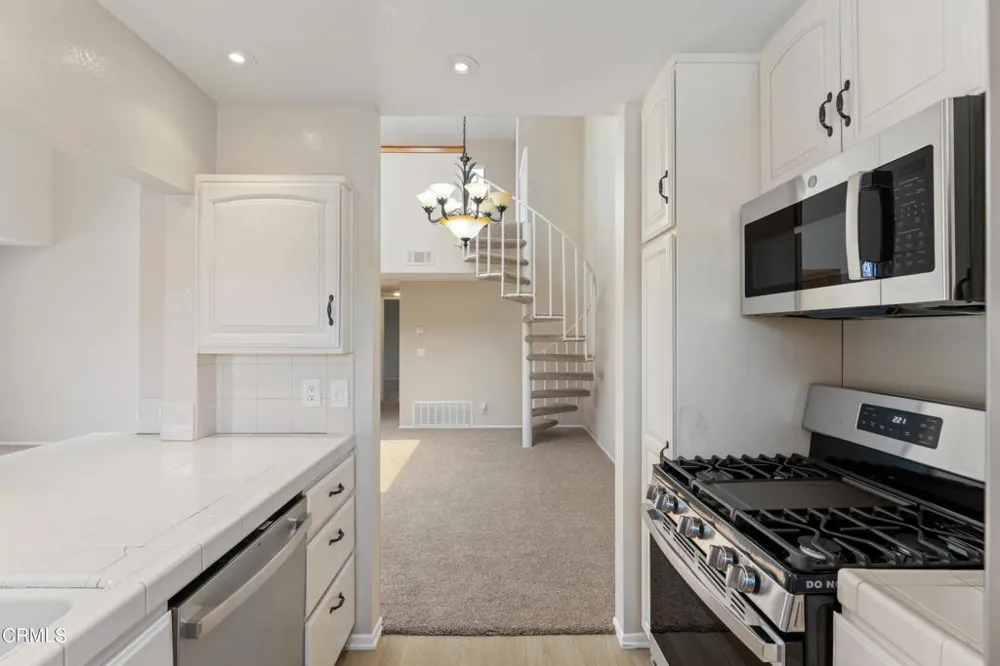 2167 Martinique Lane Oxnard, CA 93035
