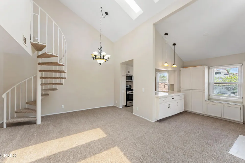 2167 Martinique Lane Oxnard, CA 93035