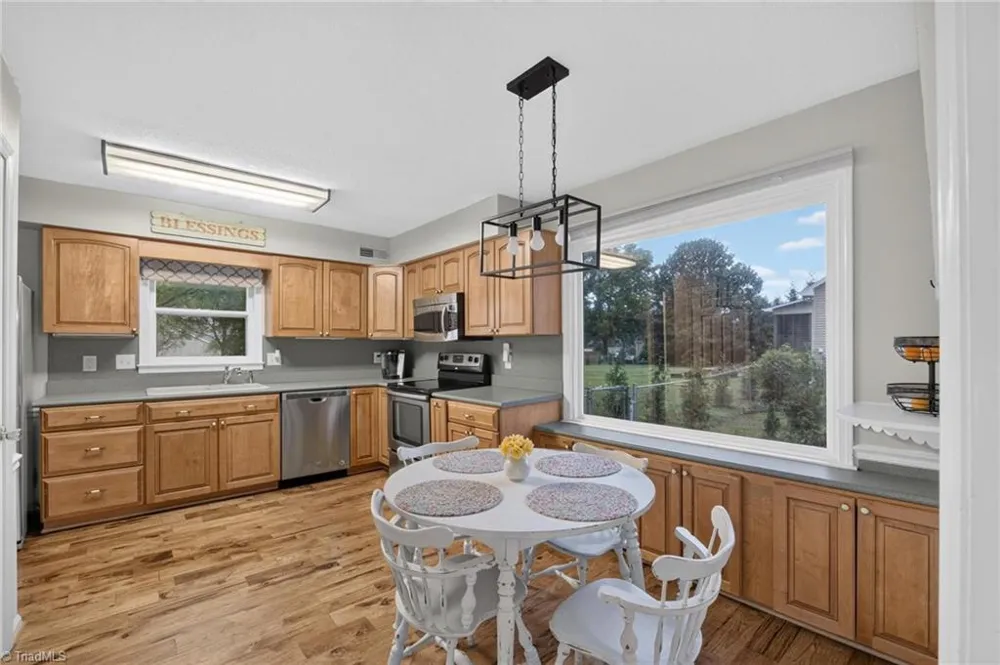 140 Raintree Road Advance, NC 27006