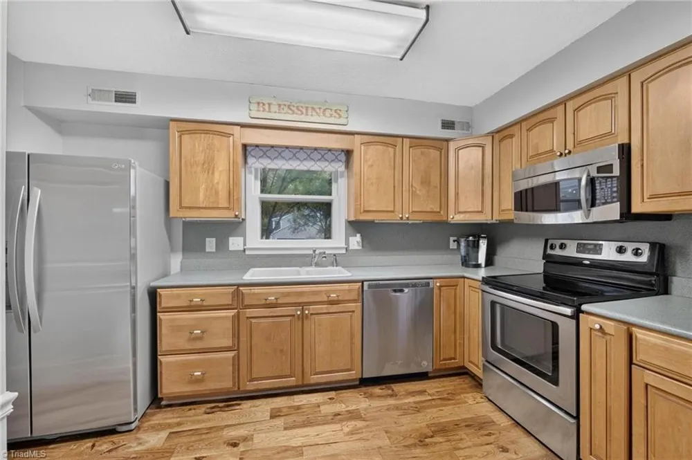 140 Raintree Road Advance, NC 27006