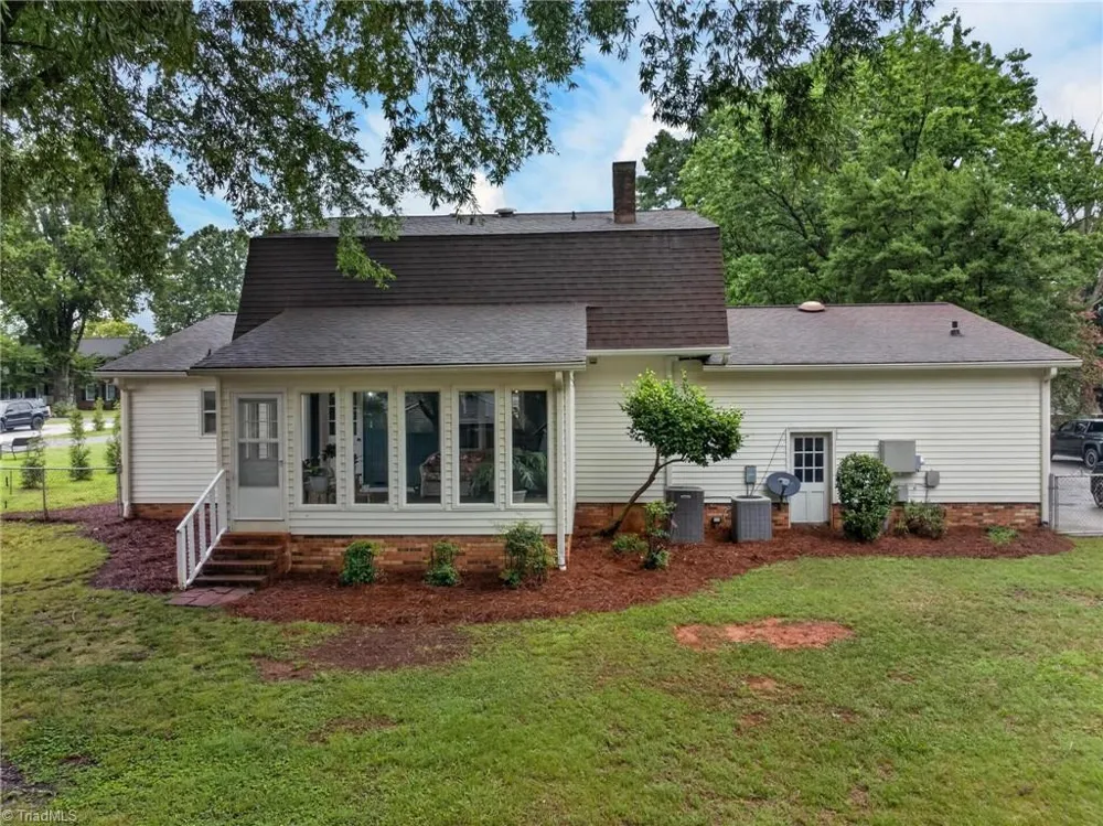 140 Raintree Road Advance, NC 27006