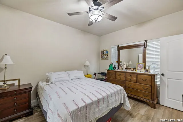 9691 Crow Ln Adkins, TX 78101