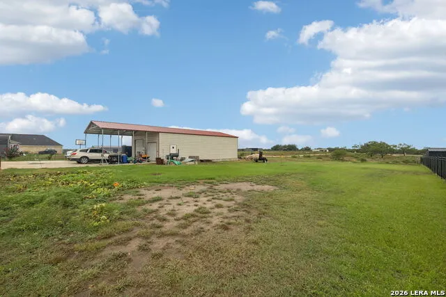 9691 Crow Ln Adkins, TX 78101