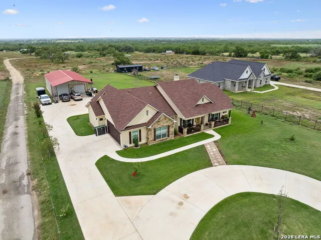 9691 Crow Ln Adkins, TX 78101