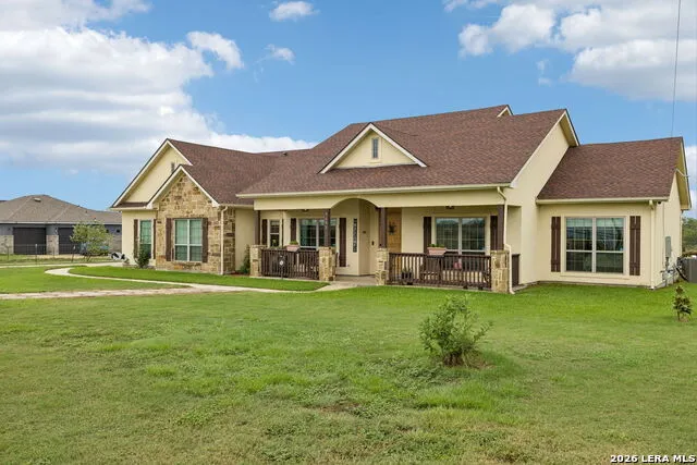 9691 Crow Ln Adkins, TX 78101