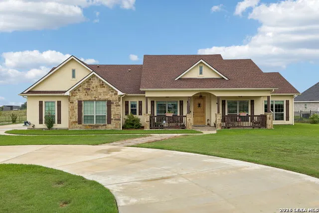9691 Crow Ln Adkins, TX 78101