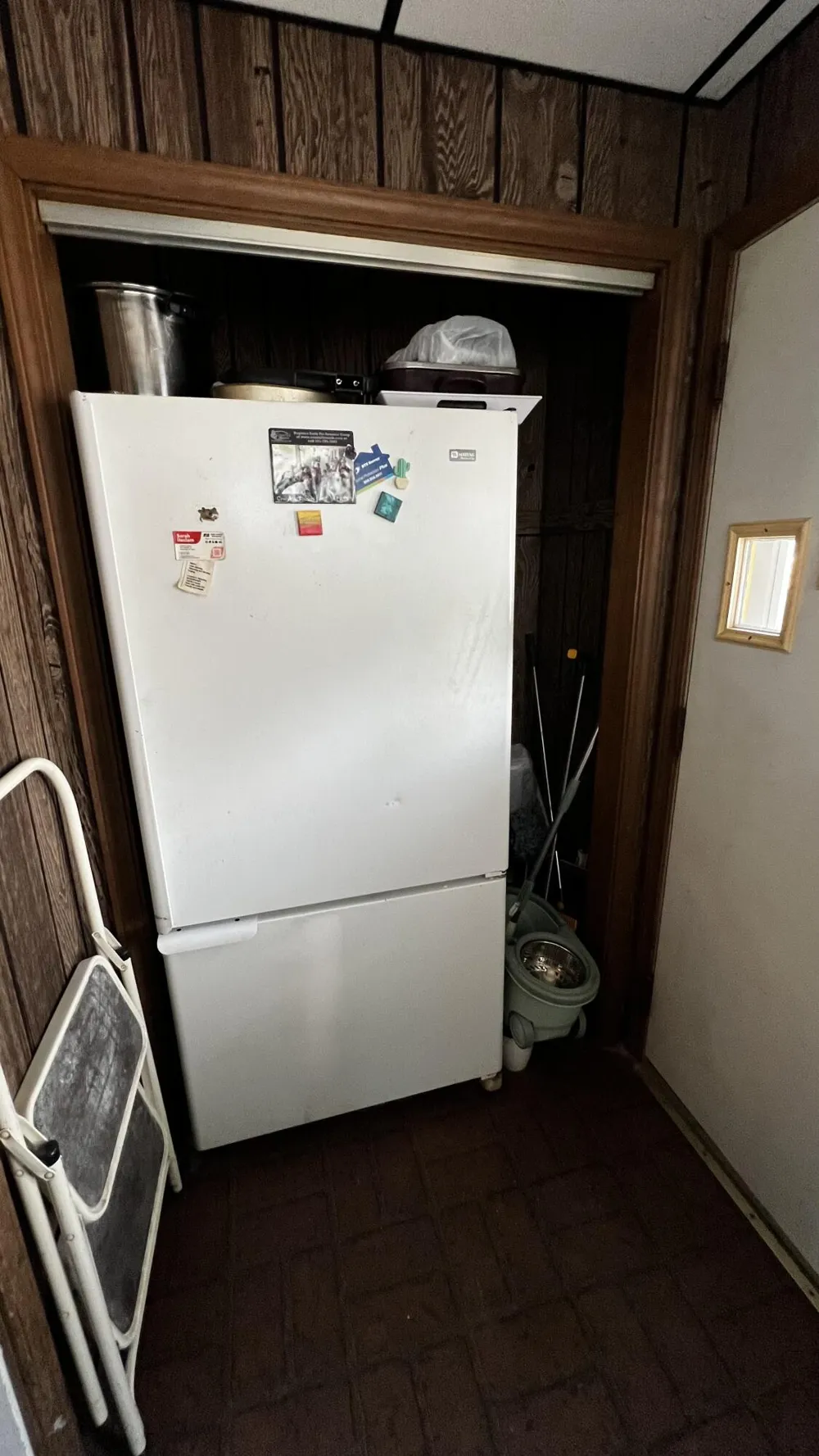 3256 Hillcroft Avenue SW Wyoming City, MI 49548