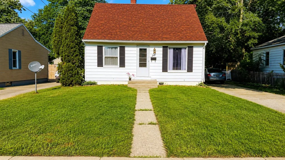 3256 Hillcroft Avenue SW Wyoming City, MI 49548