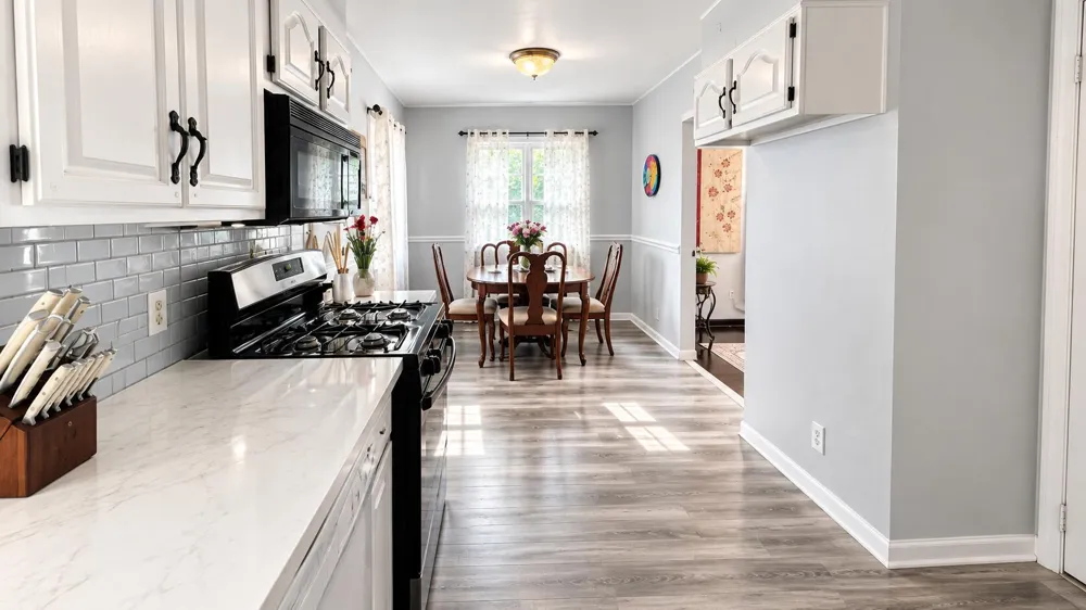 3256 Hillcroft Avenue SW Wyoming City, MI 49548