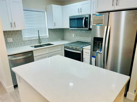 805 W OAKLAND PARK BOULEVARD #E5