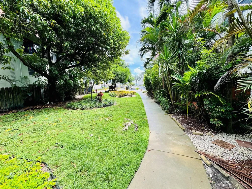 805 W OAKLAND PARK BOULEVARD #E5 Wilton Manors, FL 33311