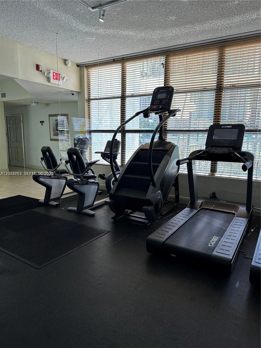 800 Parkview Dr #412 Hallandale Beach, FL 33009